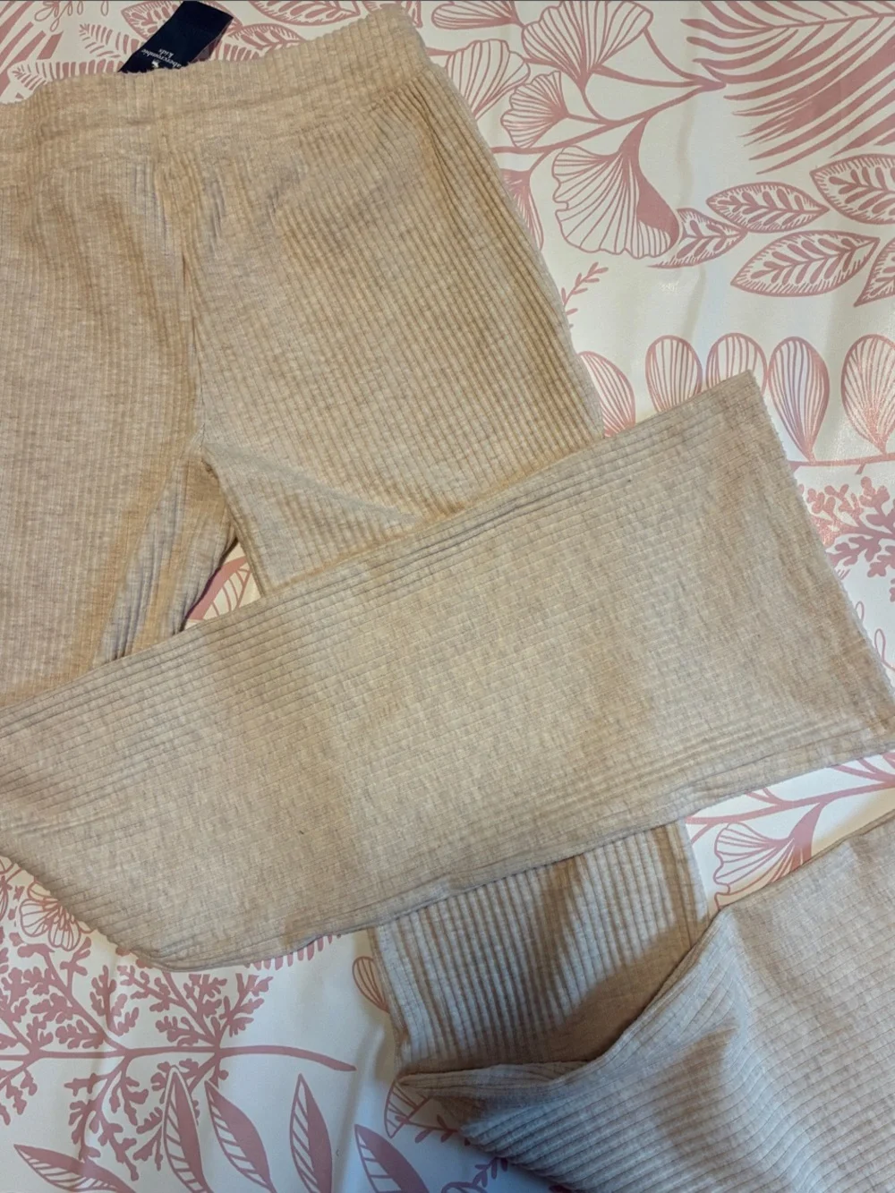 Abercrombie & Fitch Men’s Ribbed Drawstring Joggers — Beige